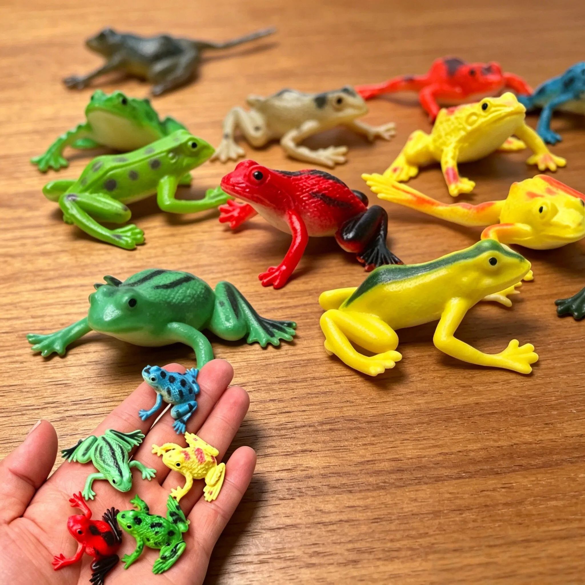 12Pcs Realistic Frogs Statue K - огляд і ціна Science And Hobby